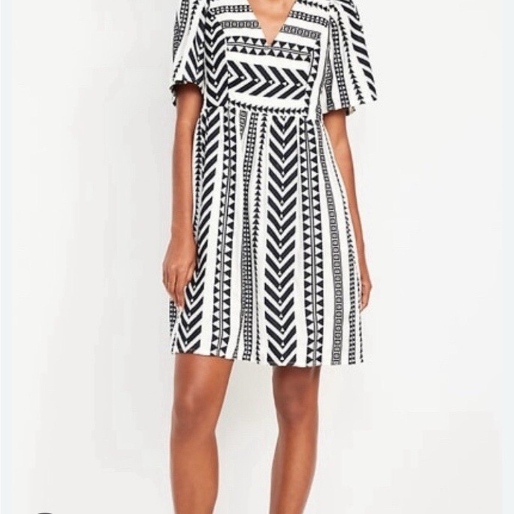Old Navy Stylish Jacquard Mini Swing dress Aztec Print Black and White Dress